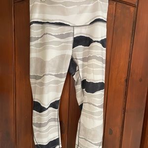 Lululemon 3/4 length leggings